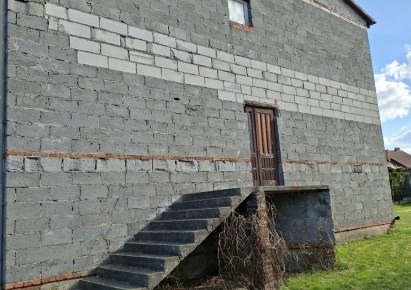 dom na sprzedaż - Moszczenica