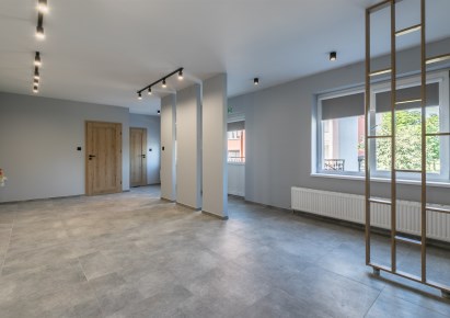 lokal na wynajem - Tomaszów Mazowiecki, Kombatantów